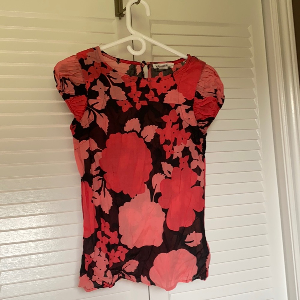 Kenzie floral blouse with keyhole button open